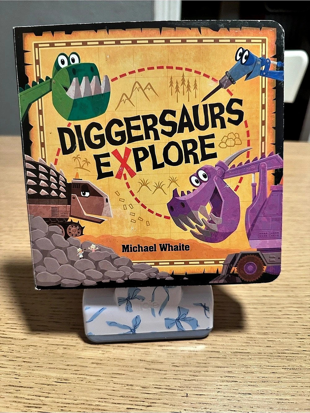 Random House Books for Young Readers Diggersaurs Explore! Board Book